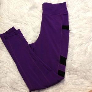 Pop fit leggings with dual pocket
